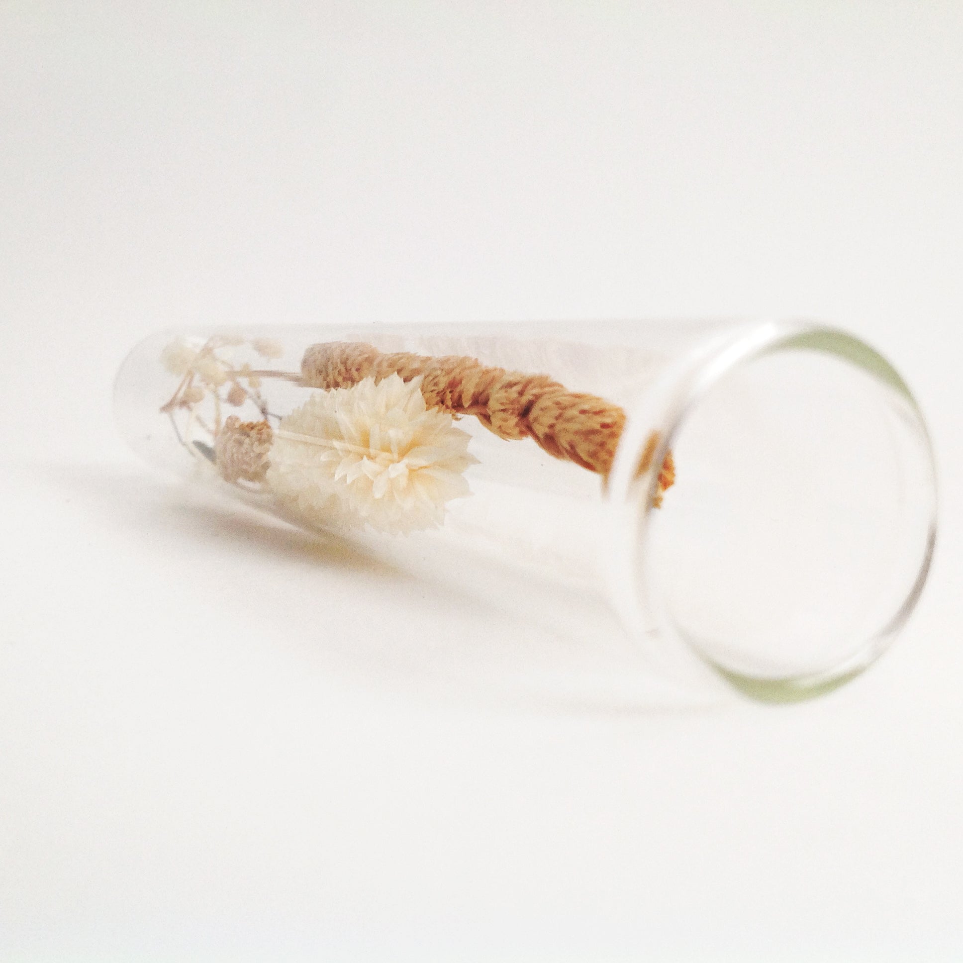 Wensbuisje met droogbloemen | Hiep hiep hoera