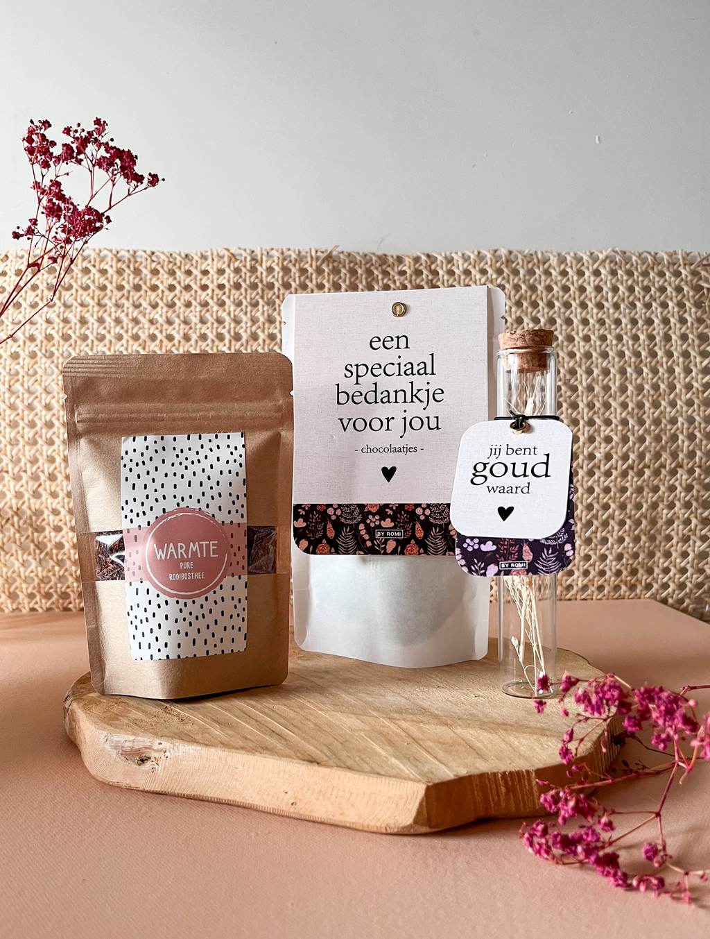 Cadeaupakket | voor oma | chocolade, thee & wensbuisje