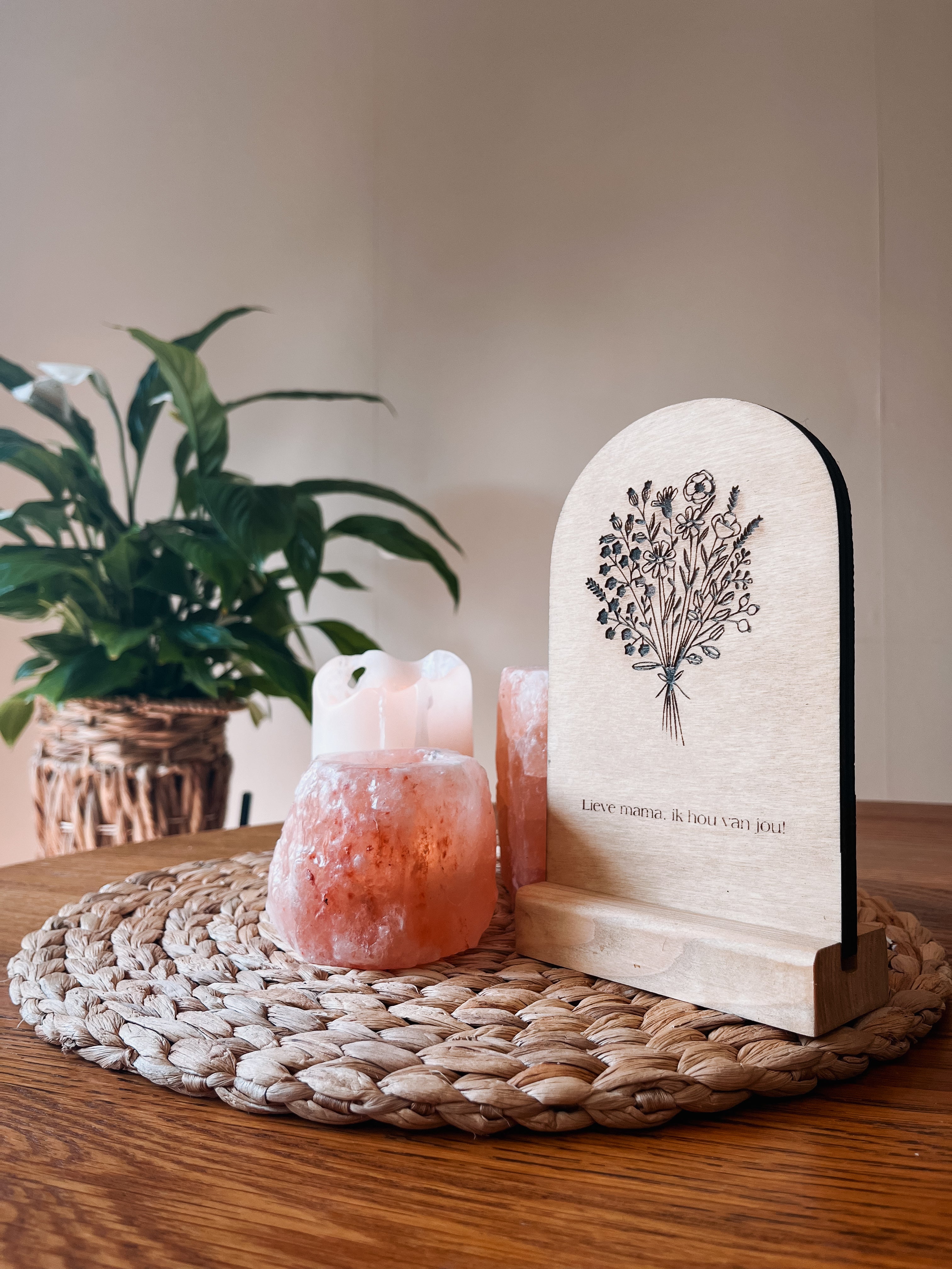 Houten wenskaart met standaard | Bloemen |  Mama, ik hou van jou