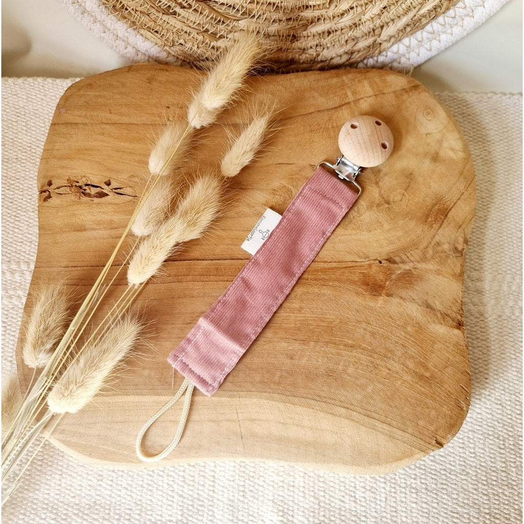 Kraamcadeau | cadeaupakket | rammelaartje & speenkoord