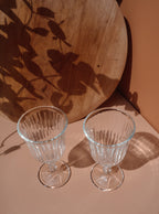 Romantische wijnglas met motief